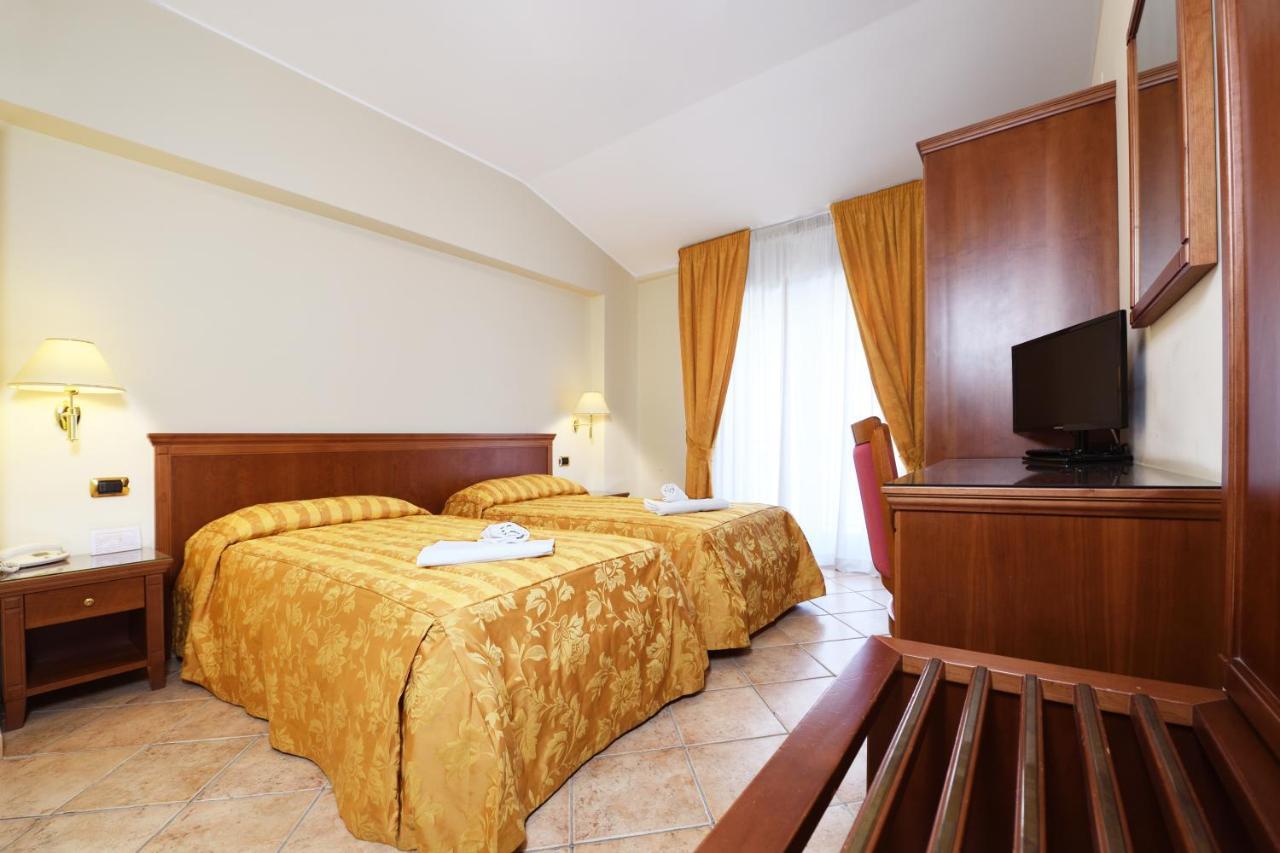 Hotel Ristorante Rossemi San Giovanni Rotondo Ngoại thất bức ảnh