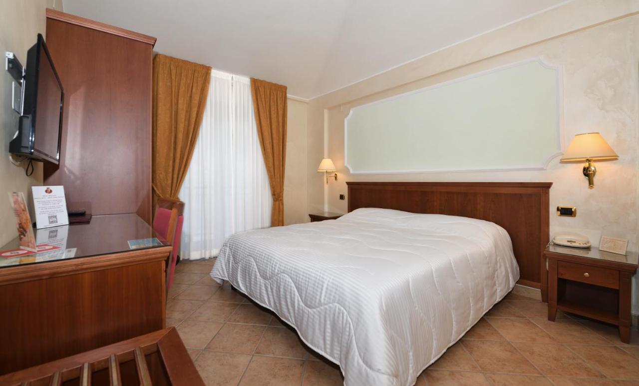 Hotel Ristorante Rossemi San Giovanni Rotondo Ngoại thất bức ảnh